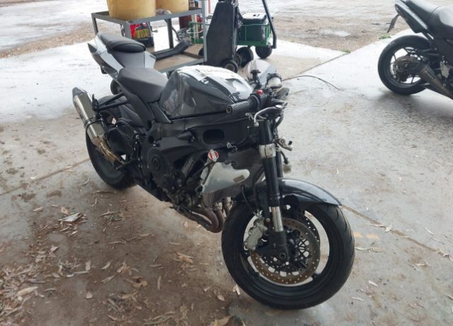 2025 SUZUKI GSX-R600