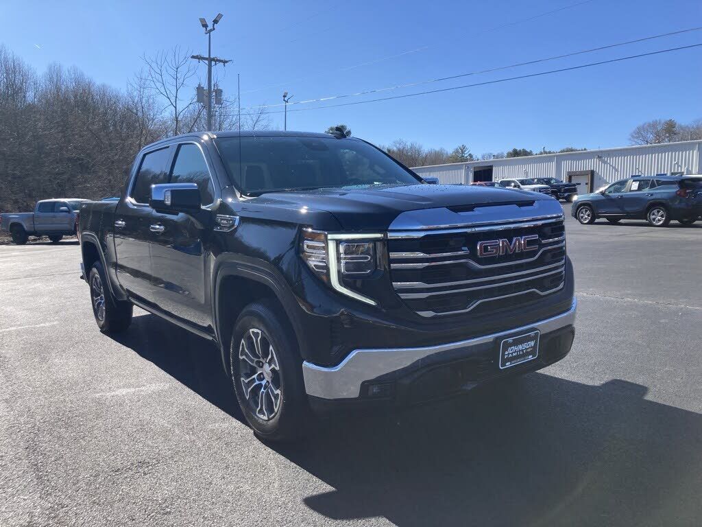 2024 GMC Sierra