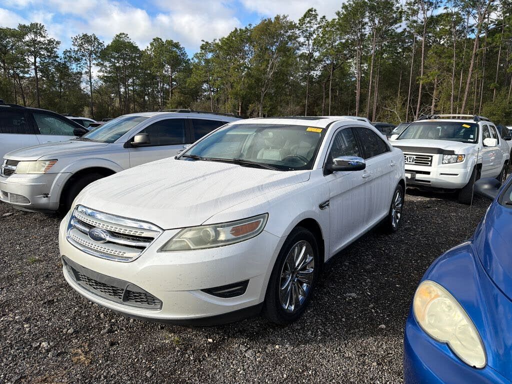 2010 FORD Taurus