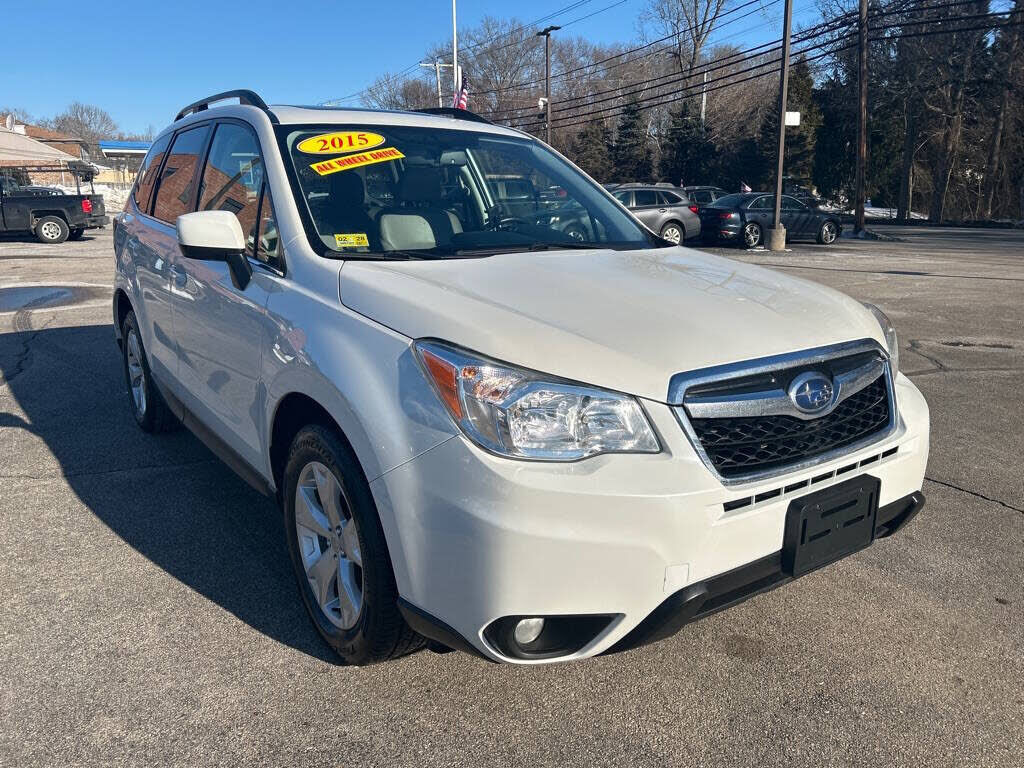 2015 SUBARU Forester