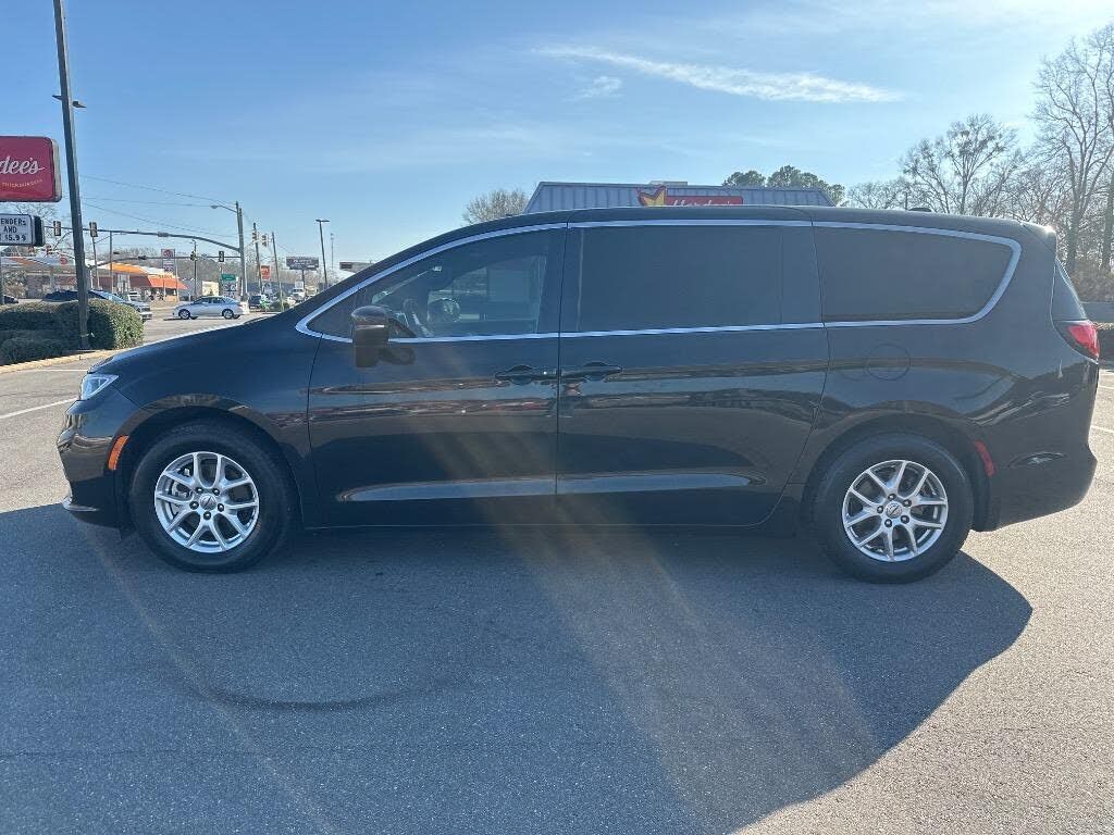 2023 CHRYSLER Pacifica