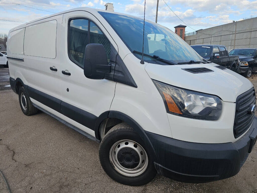 2019 FORD Transit