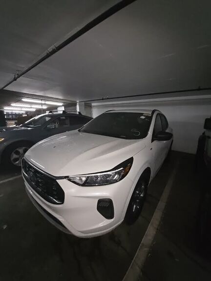 2024 FORD Escape