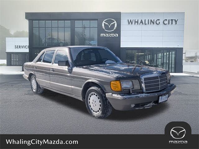 1986 MERCEDES-BENZ 300