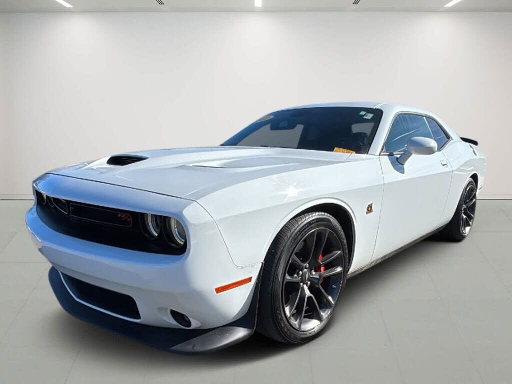 2021 DODGE Challenger