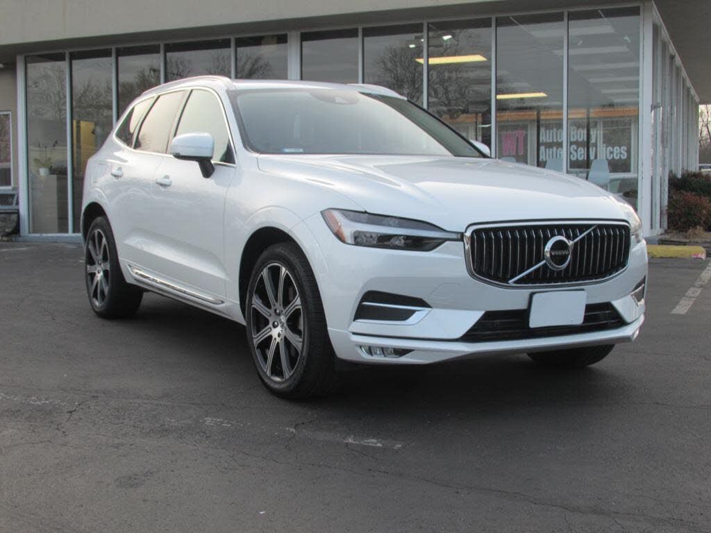 2021 VOLVO XC60