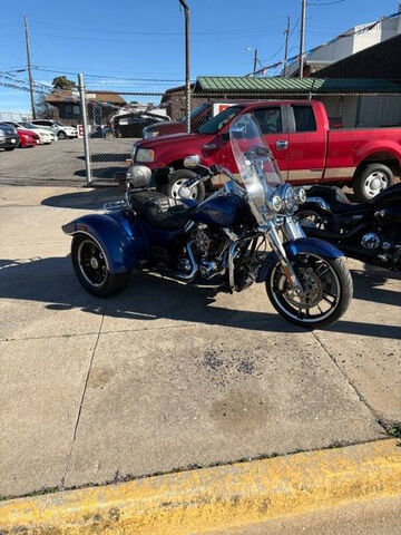 2015 HARLEY DAVIDSON Freewheeler