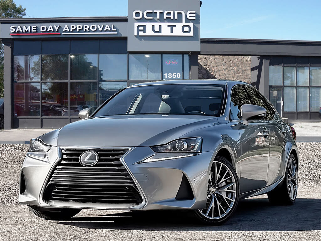 LEXUS