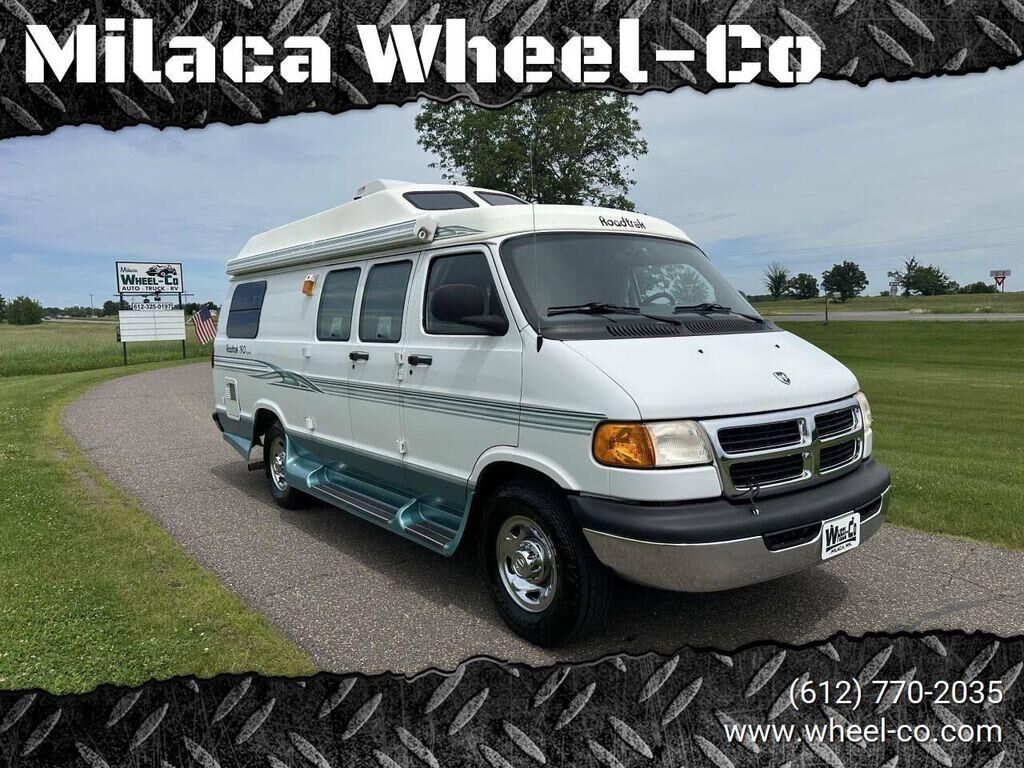 Dodge Ram Van