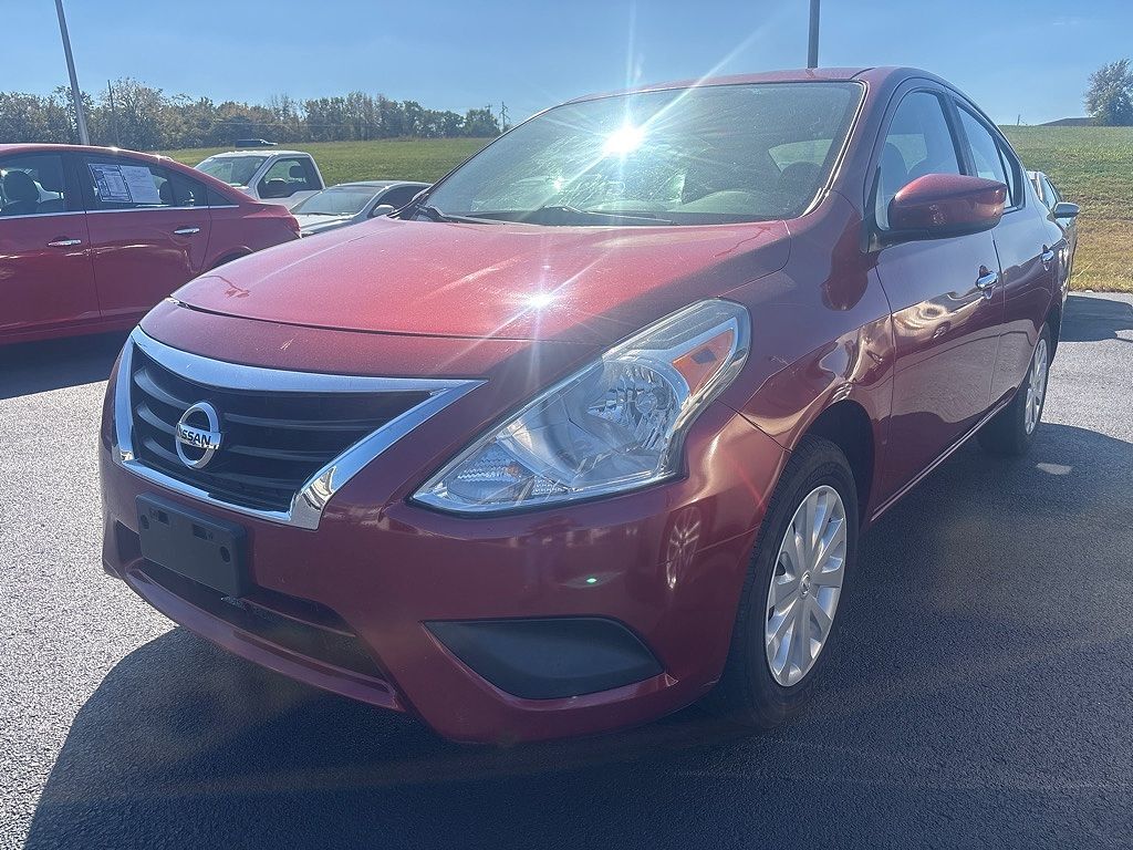 2017 NISSAN Versa