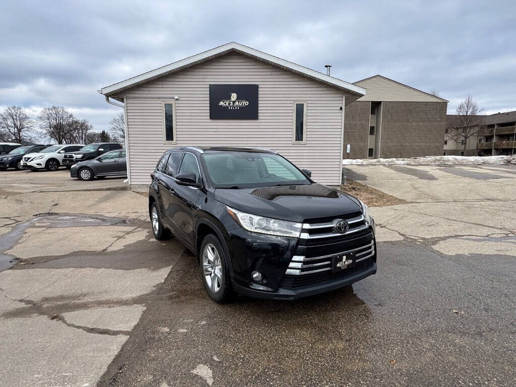 2017 TOYOTA Highlander