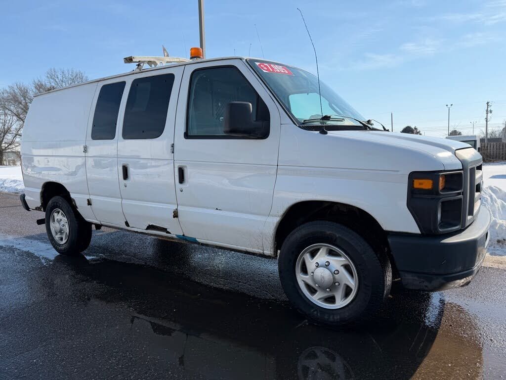 2011 FORD E-250