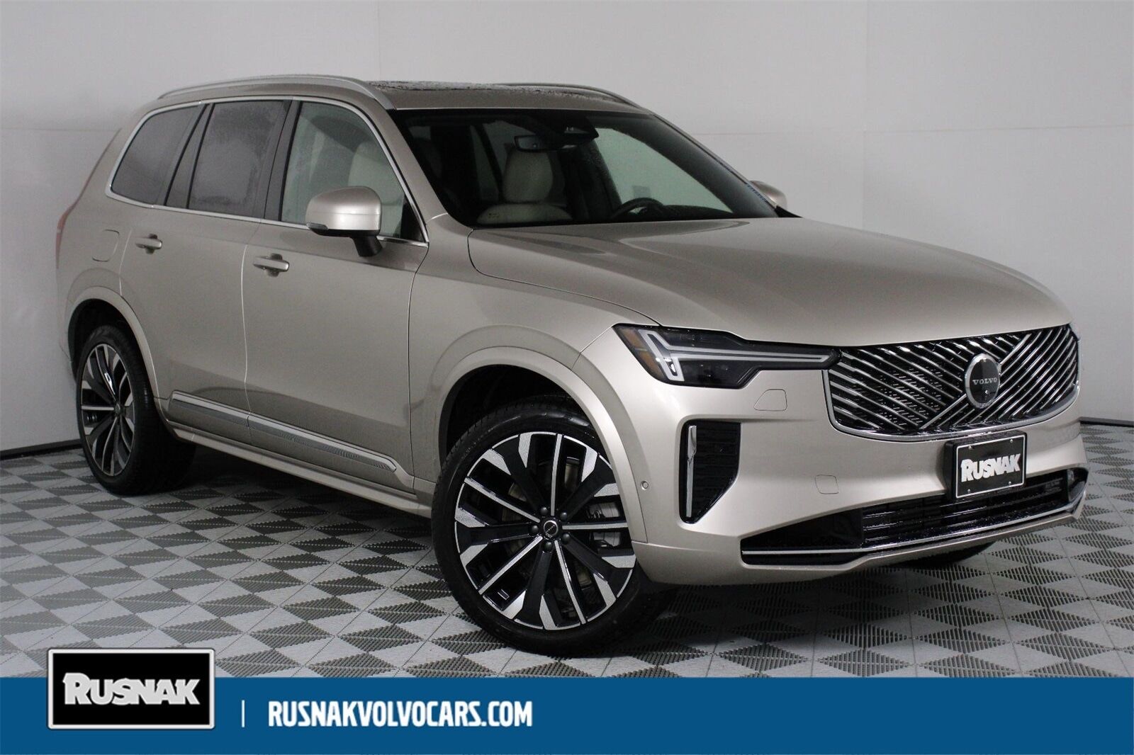 2026 VOLVO XC90
