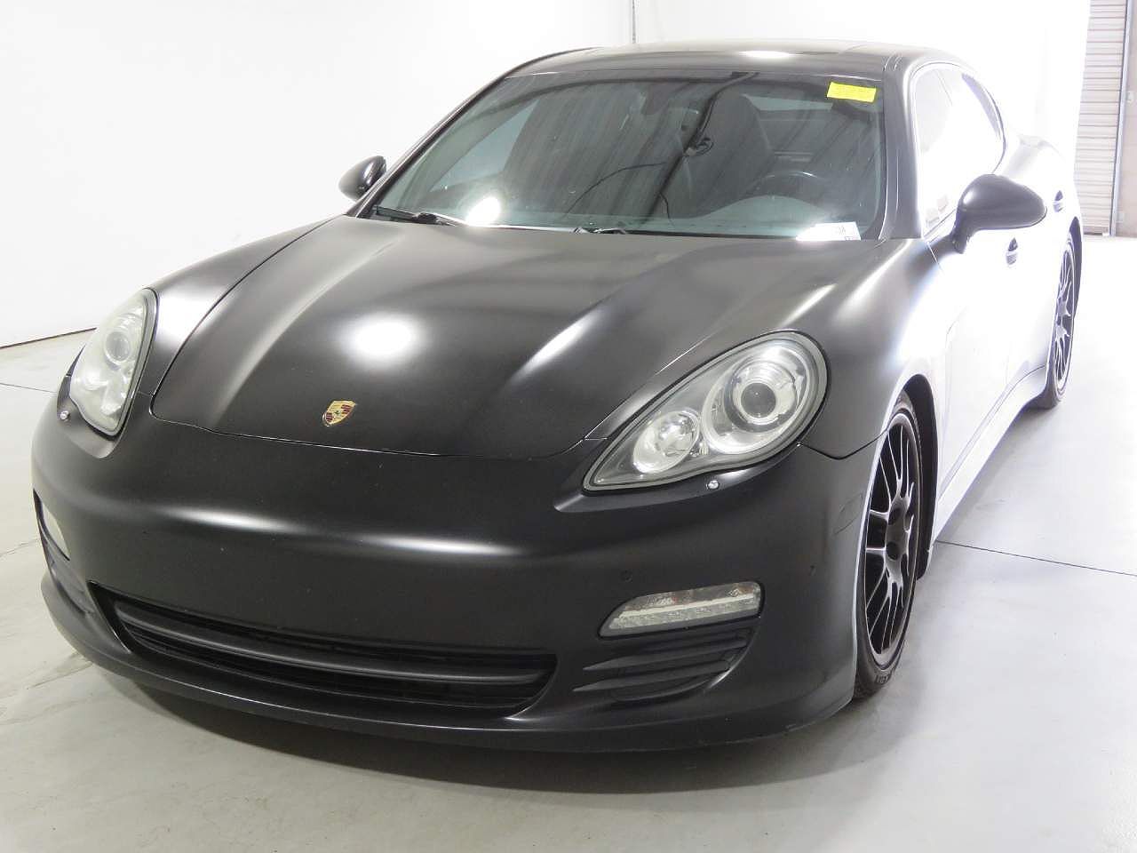 2011 PORSCHE Panamera