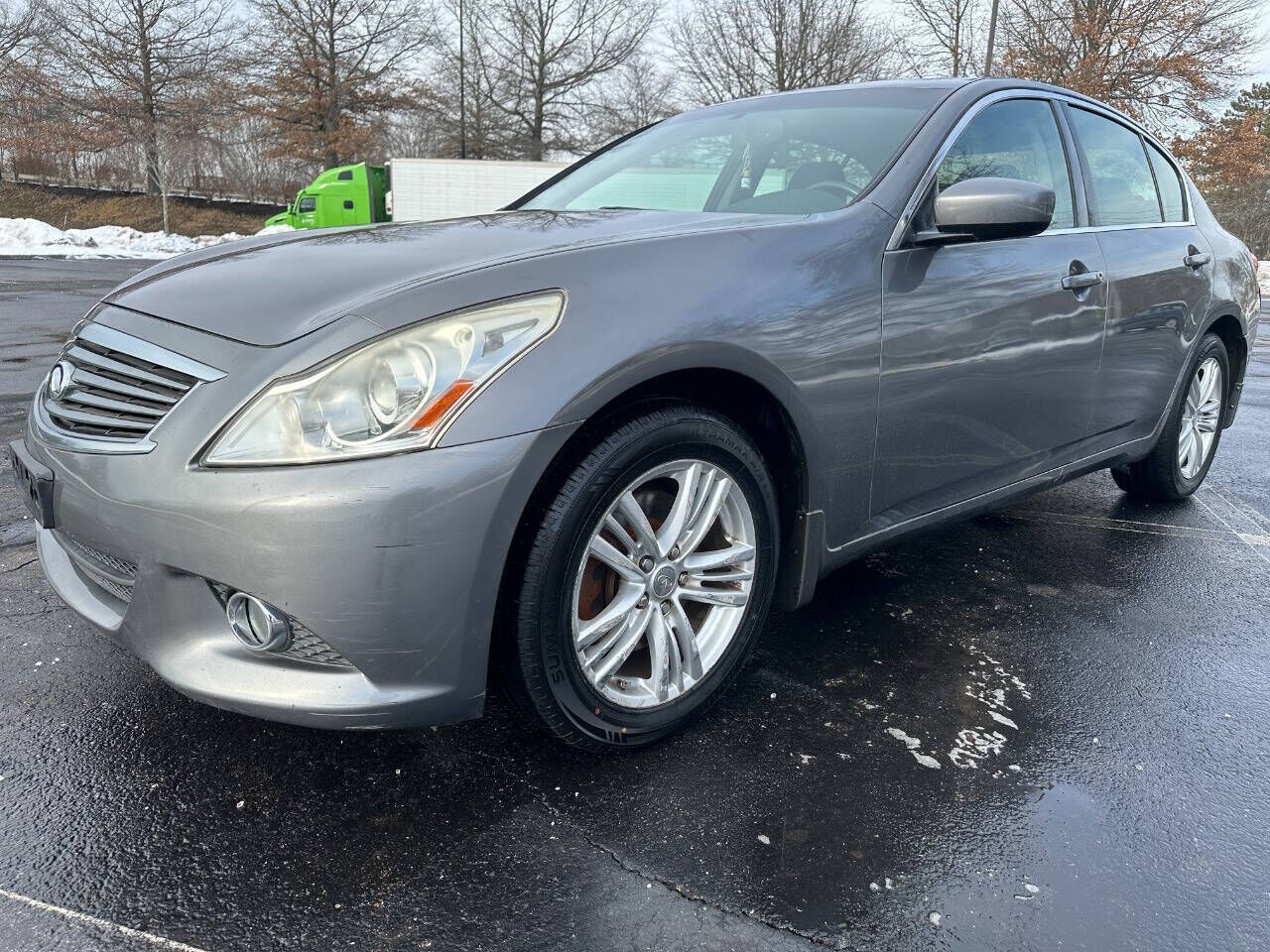 2013 INFINITI G37