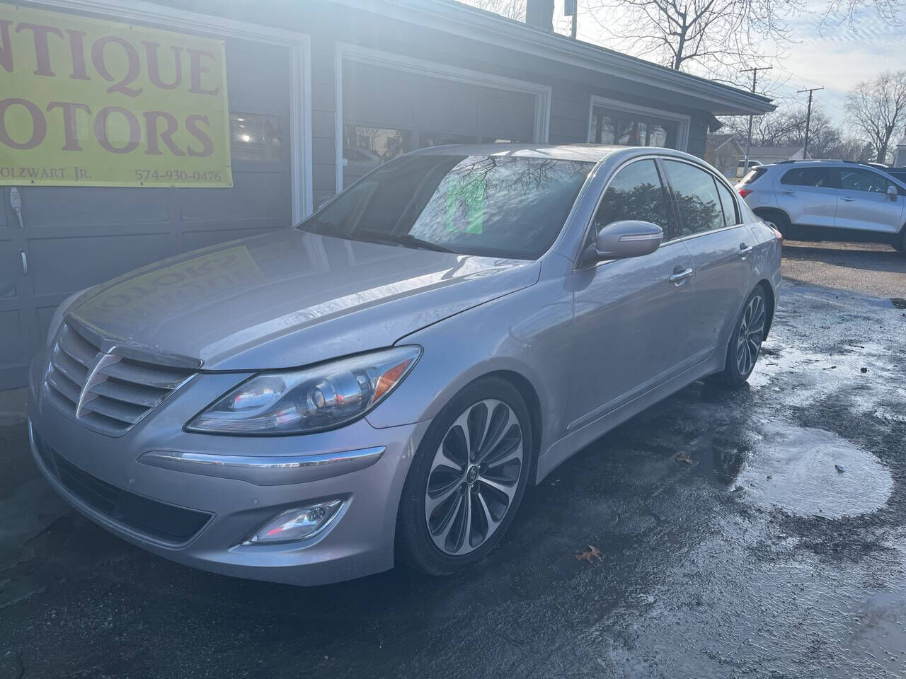 2012 HYUNDAI Genesis