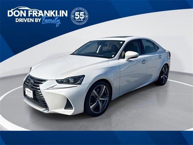 2019 LEXUS IS