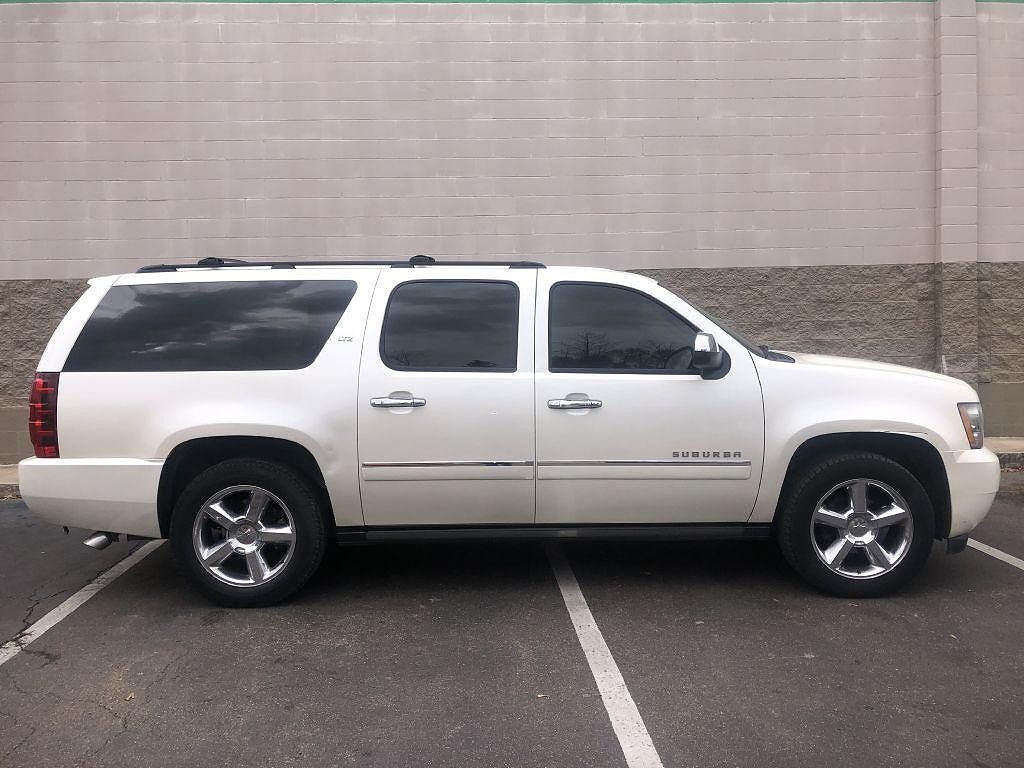 2012 CHEVROLET Suburban