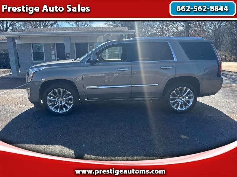 2019 CADILLAC Escalade