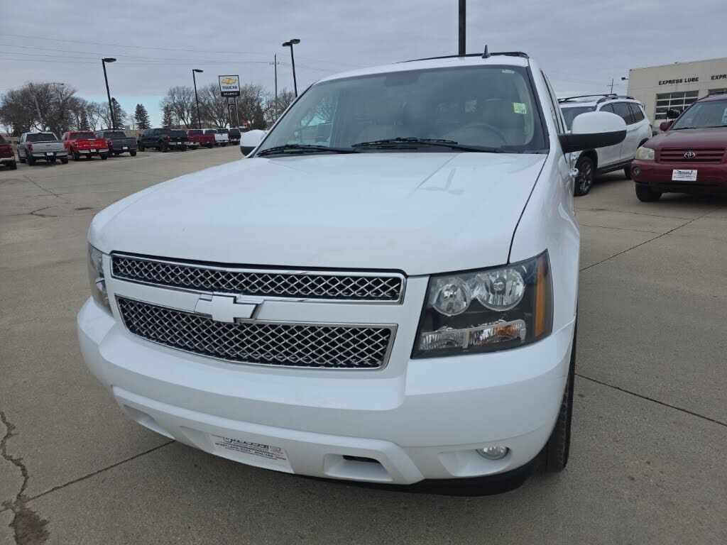 2014 CHEVROLET Tahoe