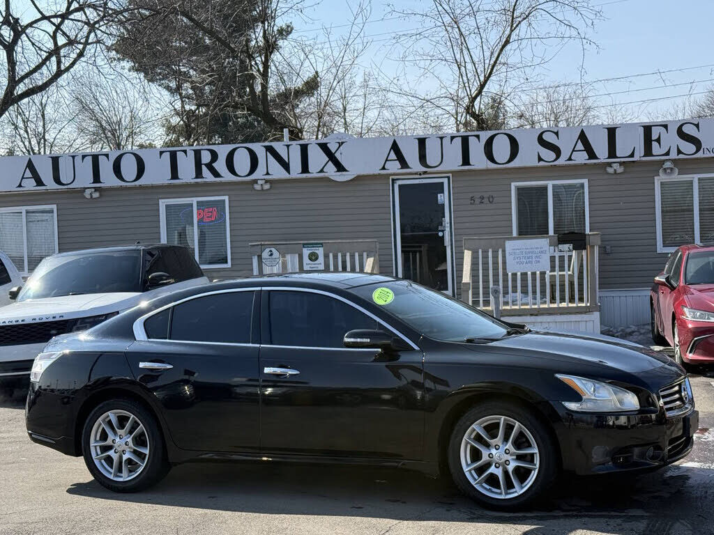 2014 NISSAN Maxima