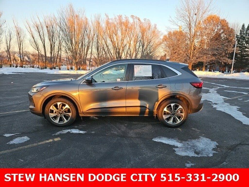 2023 FORD Escape