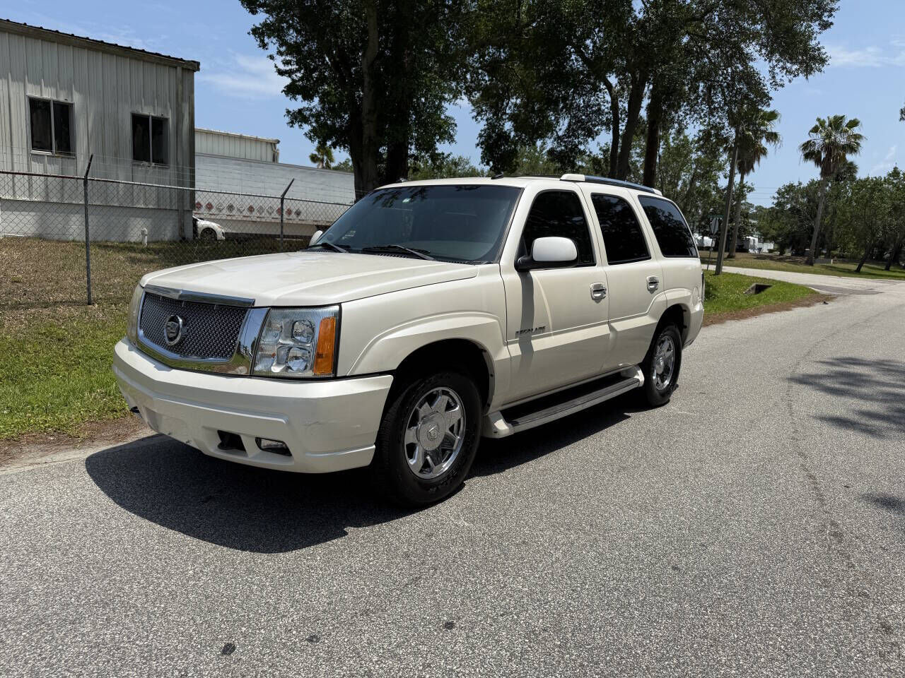 2003 CADILLAC Escalade