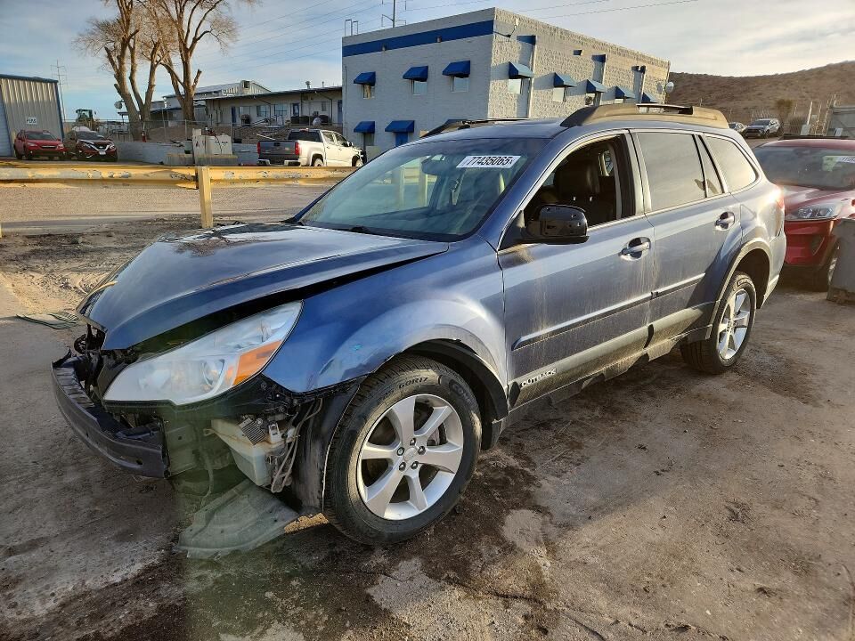 2014 SUBARU Outback