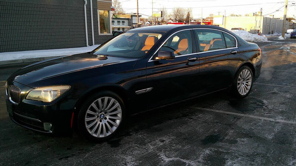 2010 BMW 7 Series