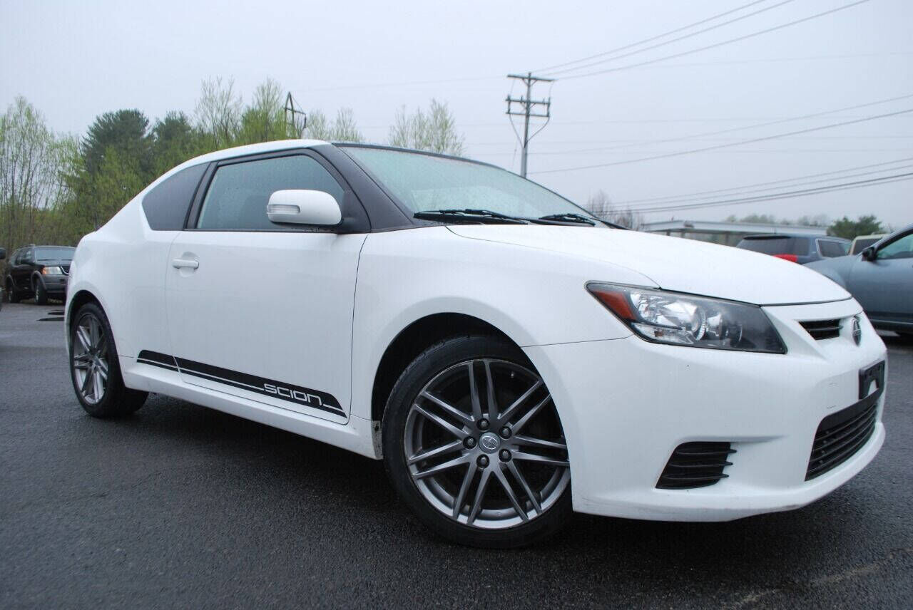 2011 TOYOTA SCION