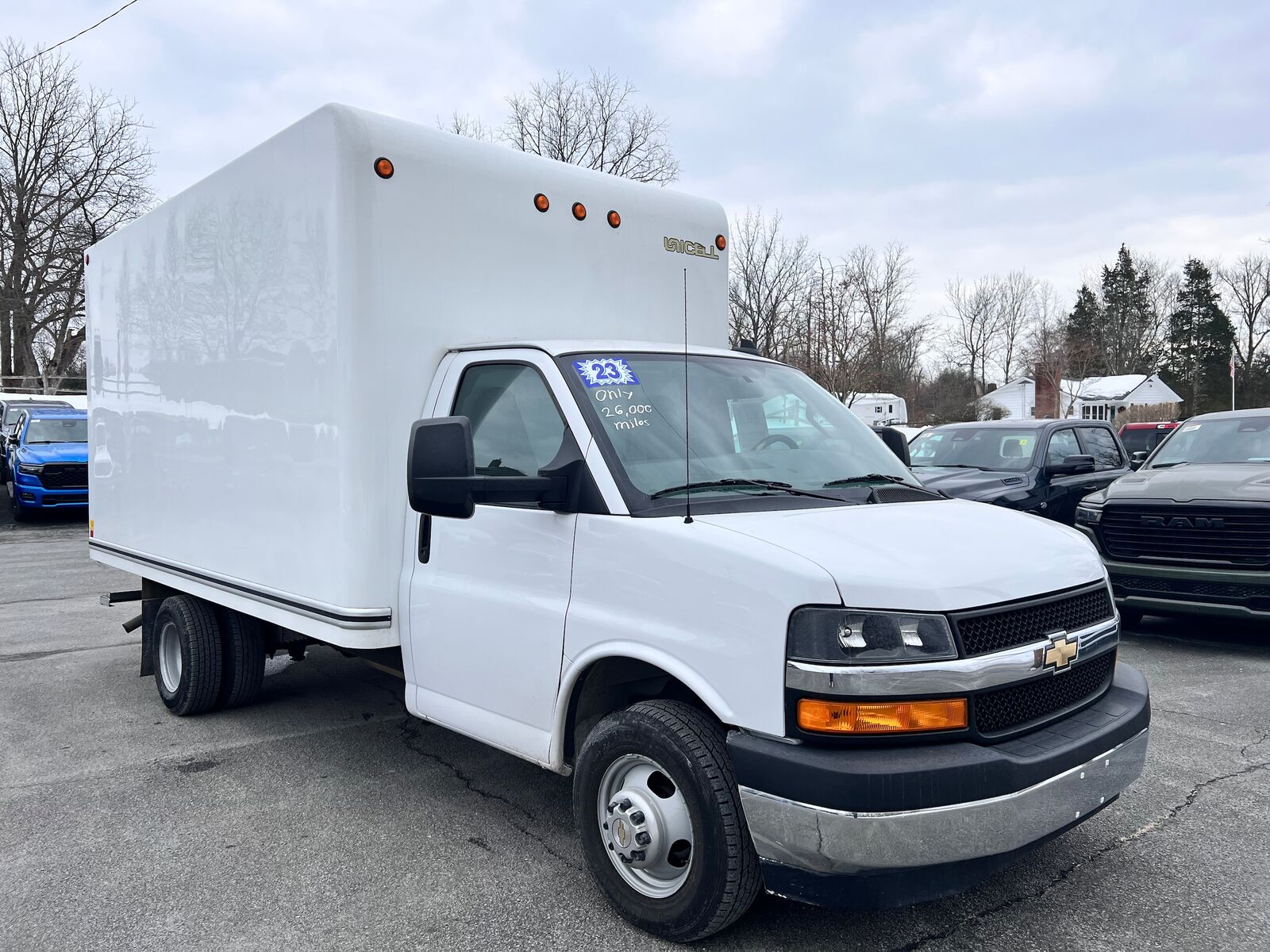 2023 CHEVROLET Express