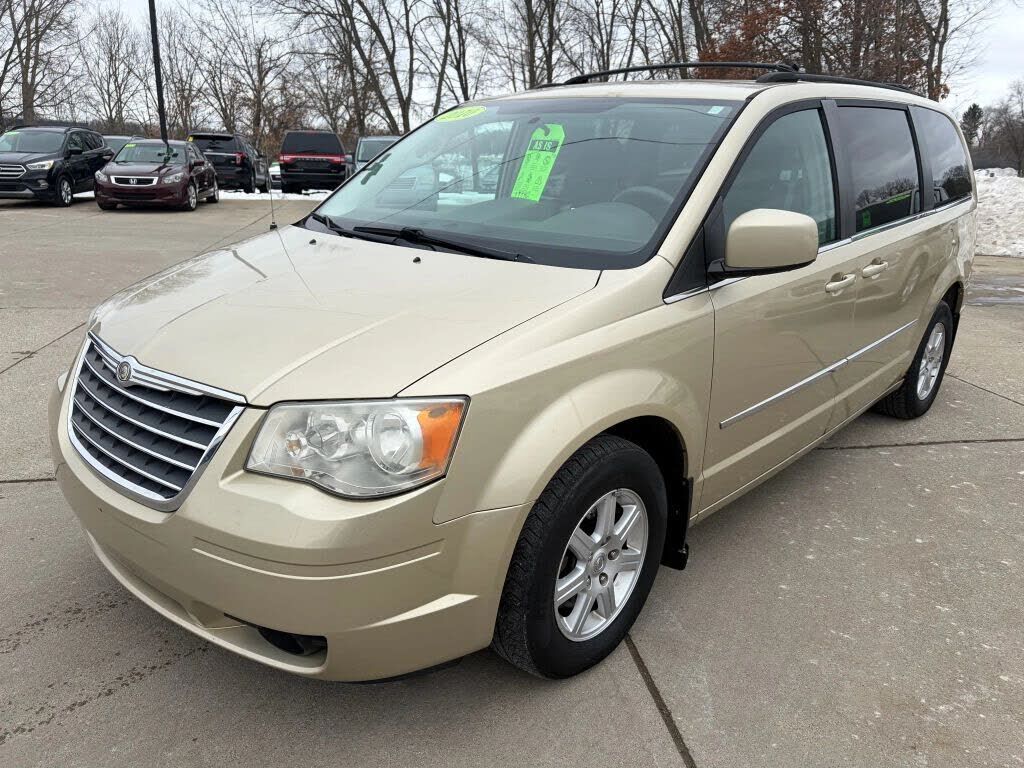 2010 CHRYSLER Town and Country