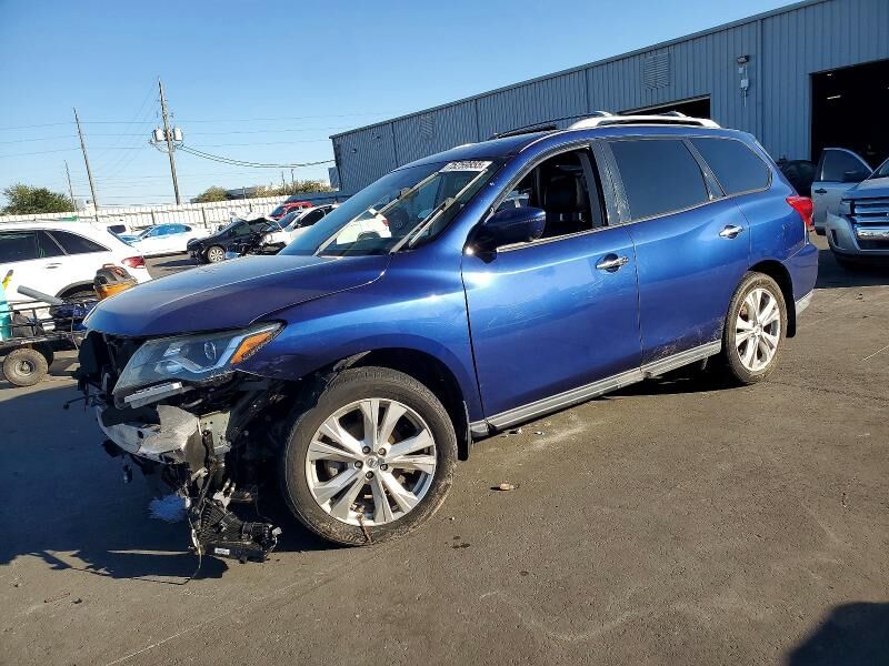2018 NISSAN Pathfinder