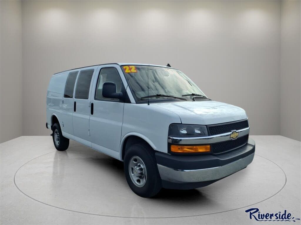 2022 CHEVROLET Express