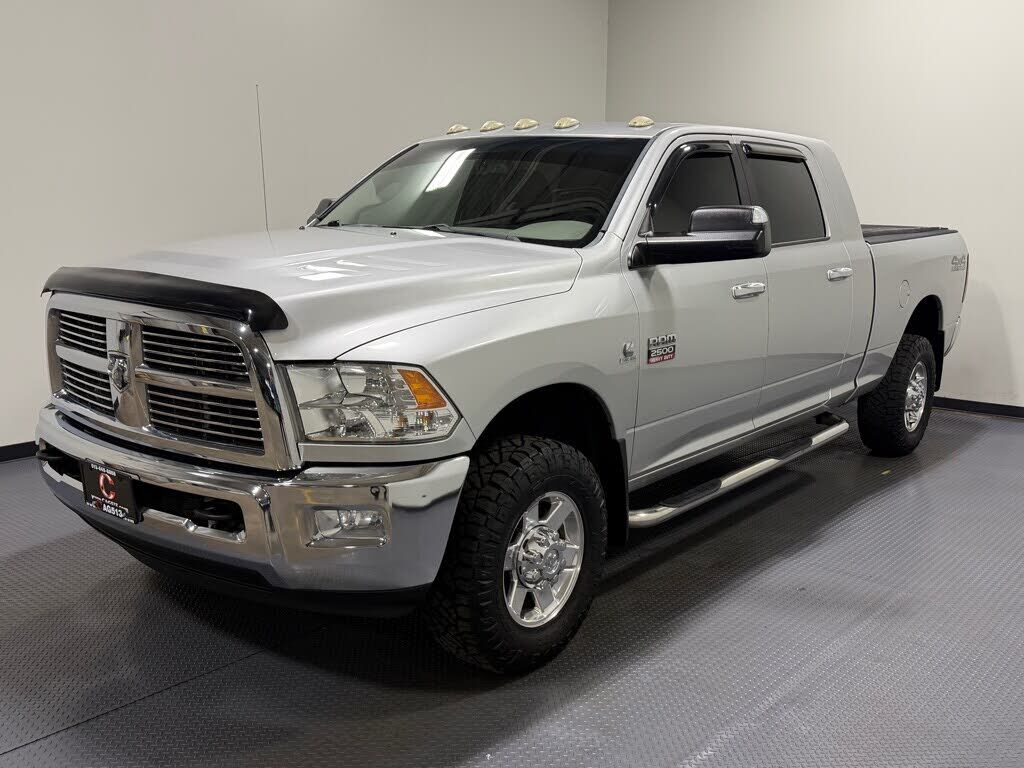 2012 DODGE Ram
