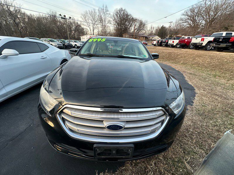2014 FORD Taurus