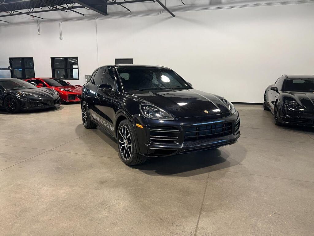 2019 PORSCHE Cayenne