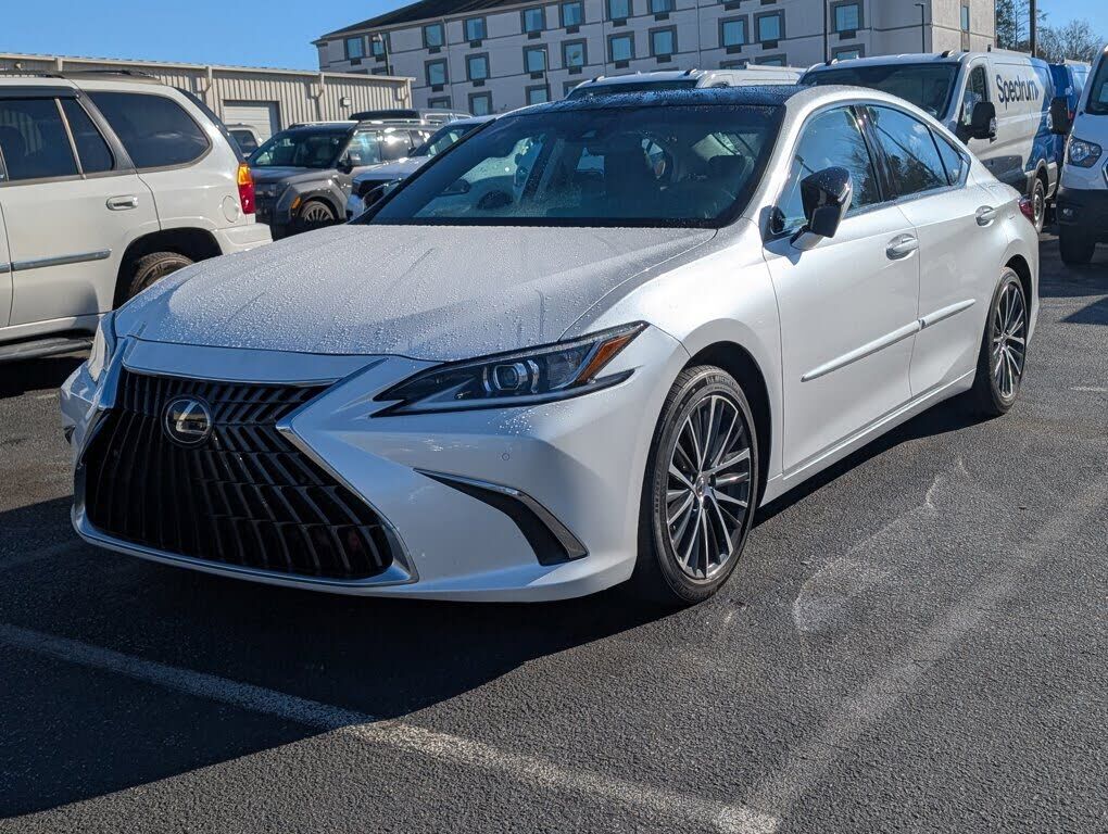 2023 LEXUS ES