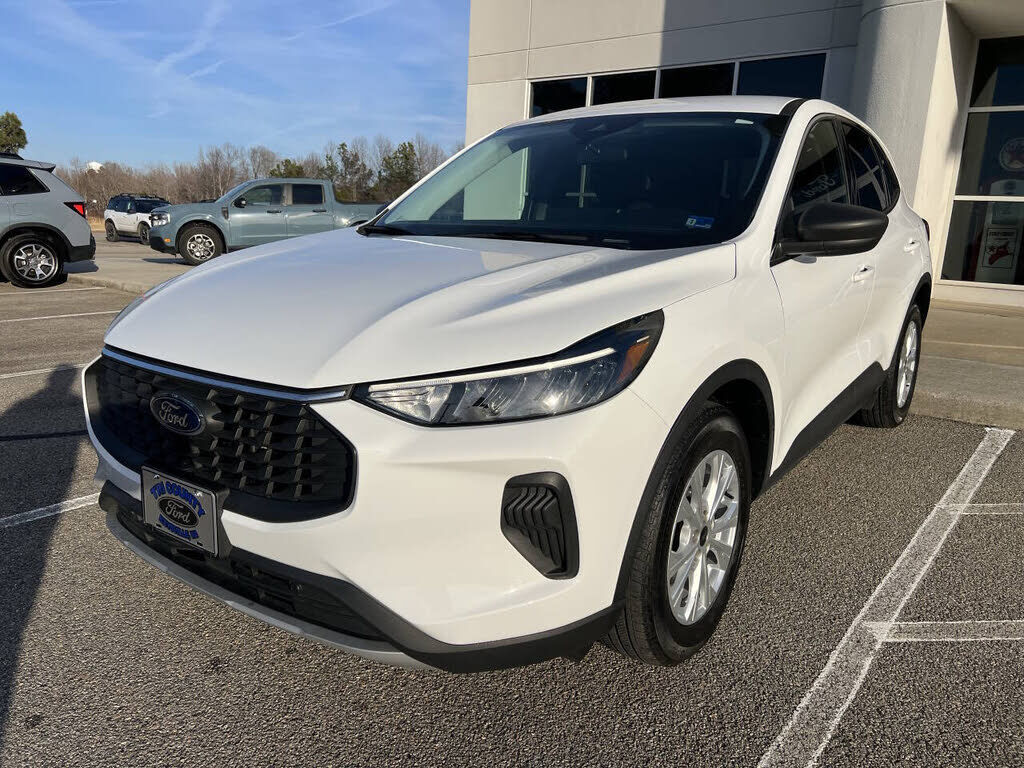 2024 FORD Escape