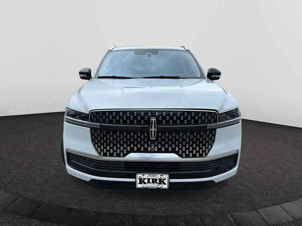 2025 LINCOLN Navigator