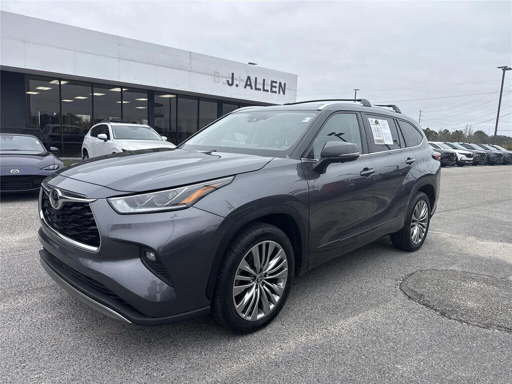 2023 TOYOTA Highlander