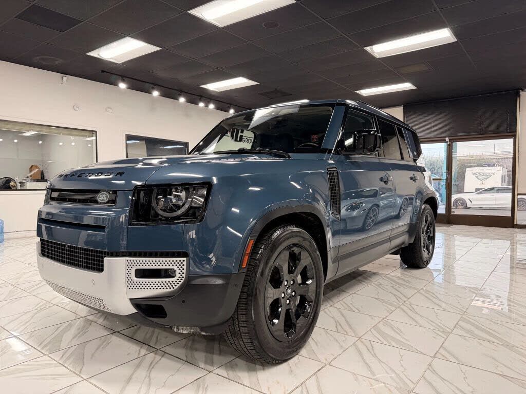 2020 LAND ROVER Defender