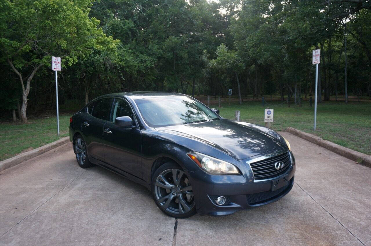 2011 INFINITI M37