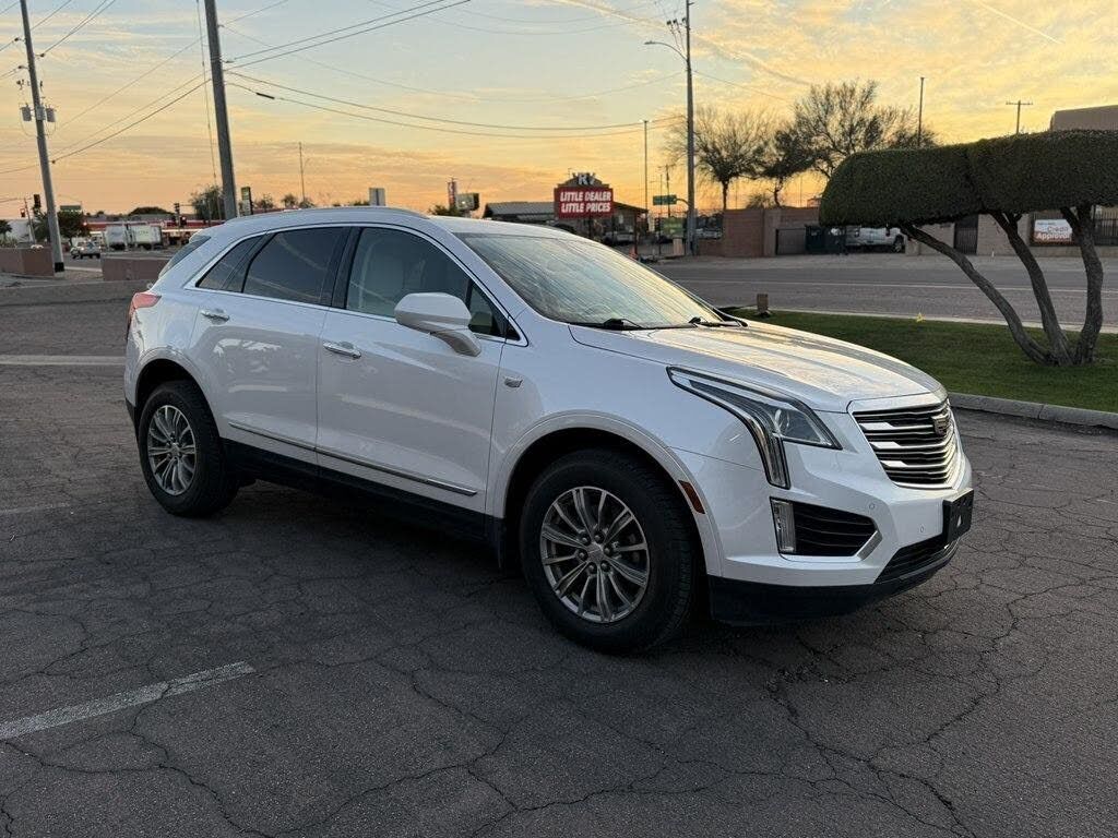 2017 CADILLAC XT5