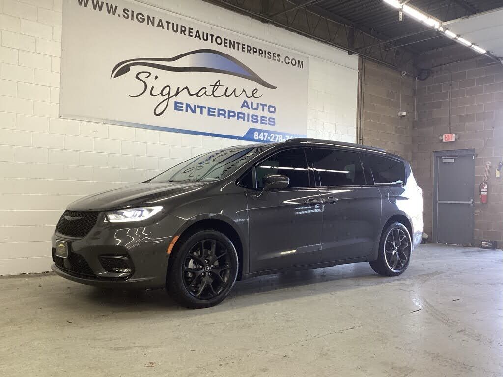 2021 CHRYSLER Pacifica