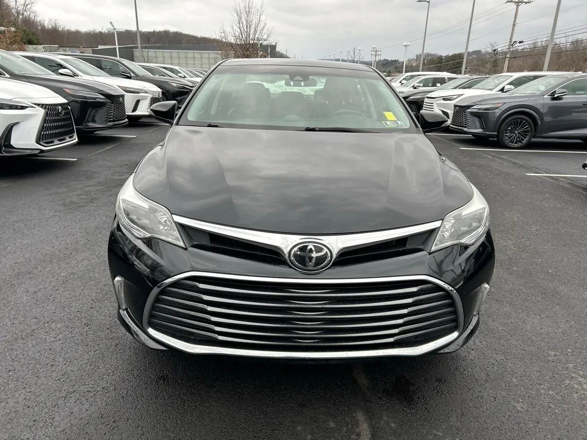 2018 TOYOTA Avalon