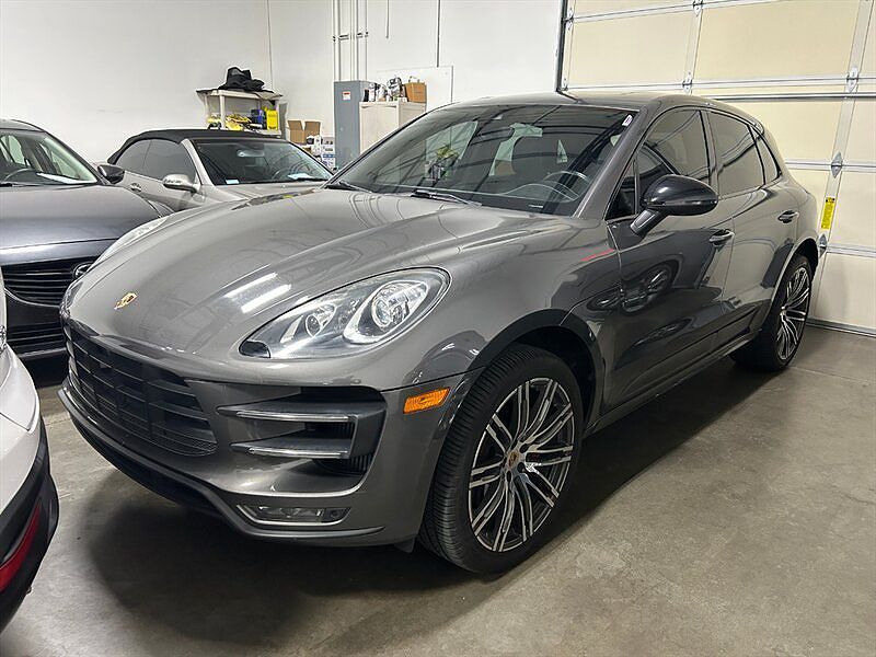 2015 PORSCHE Macan