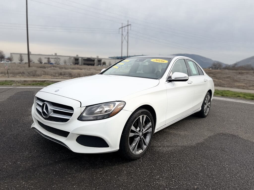 2016 MERCEDES-BENZ C-Class