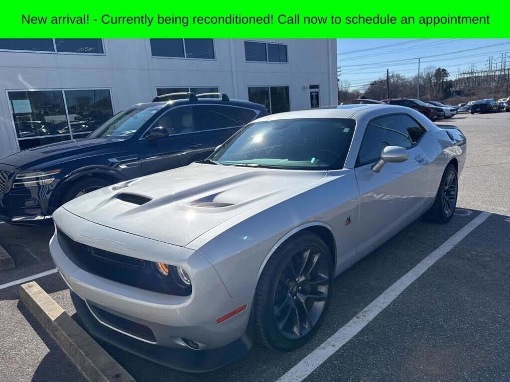 2023 DODGE Challenger