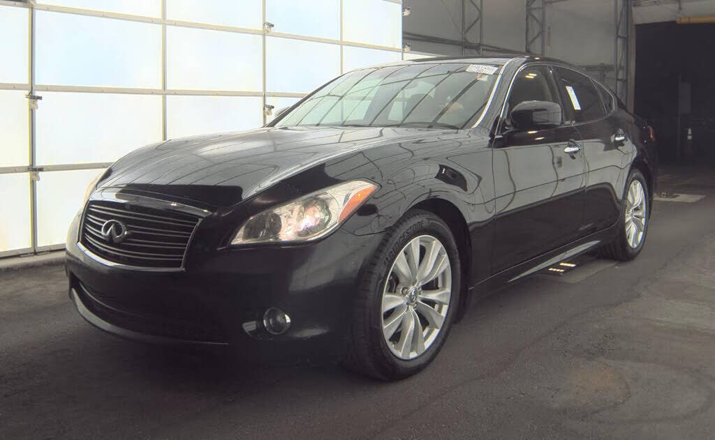 2013 INFINITI M37